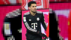 بايرن ميونخ يسحق لايبزيغ 6-1 بثلاثية دياز ويعتلي صدارة البوندسليغا